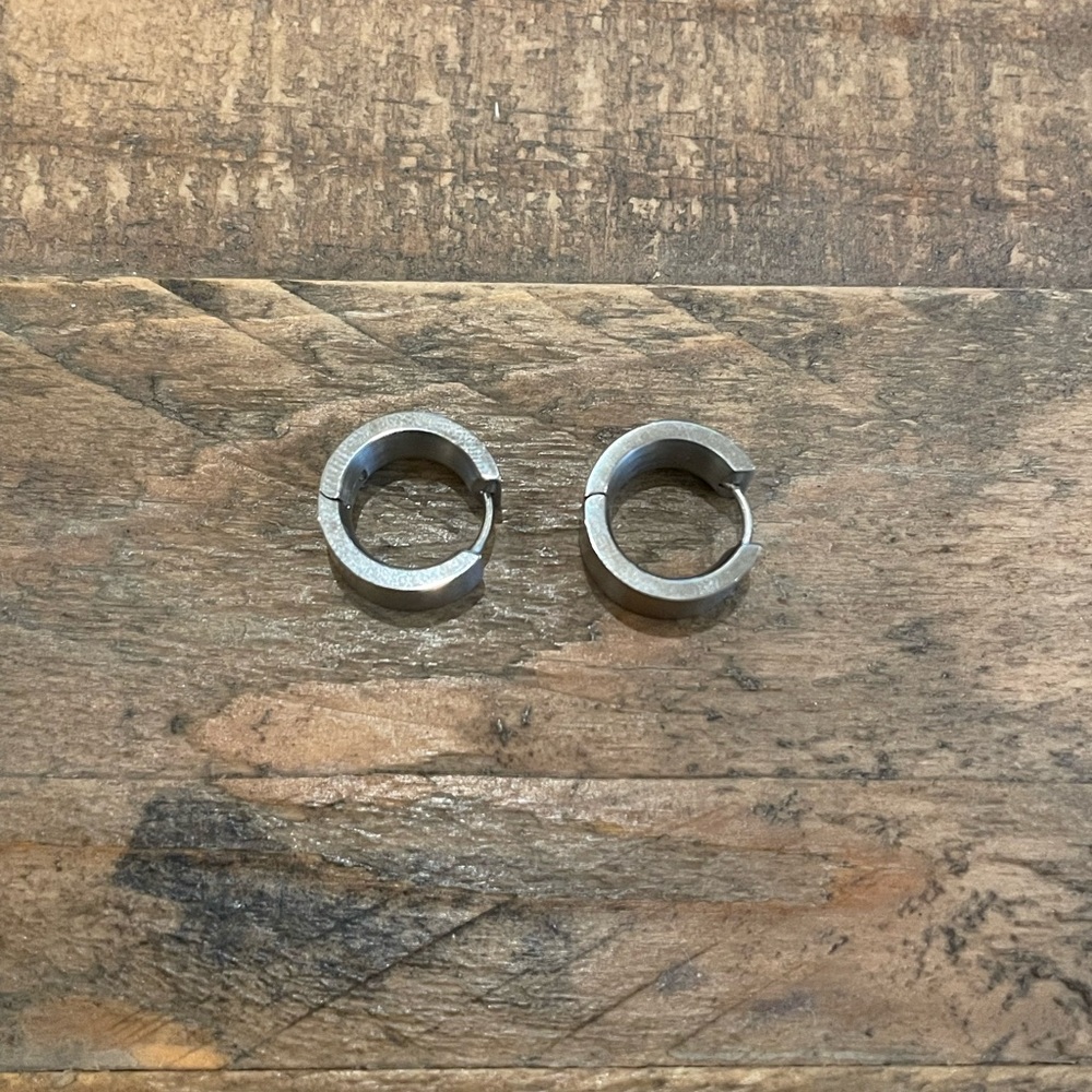 Titanium Earrings - image 3